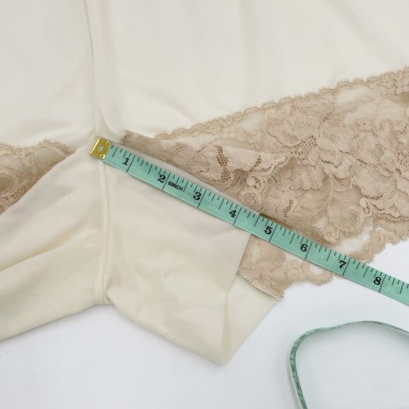 Vintage 1950s Vanity Fair Pettipants Bloomers Lace Shorts Tricot Nylon Pillowtab - Picture 10 of 10